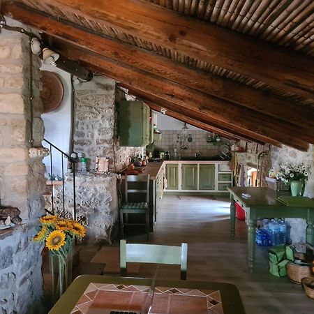 Casa Di Pietra Villa Usellus Екстериор снимка