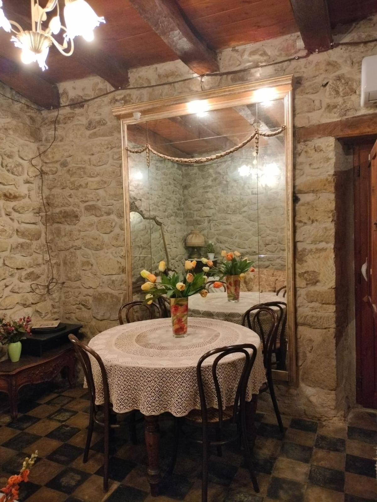 Casa Di Pietra Villa Usellus Екстериор снимка