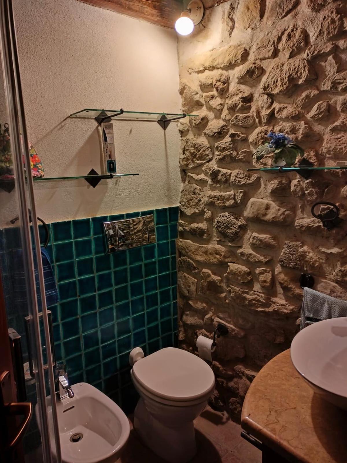 Casa Di Pietra Villa Usellus Екстериор снимка