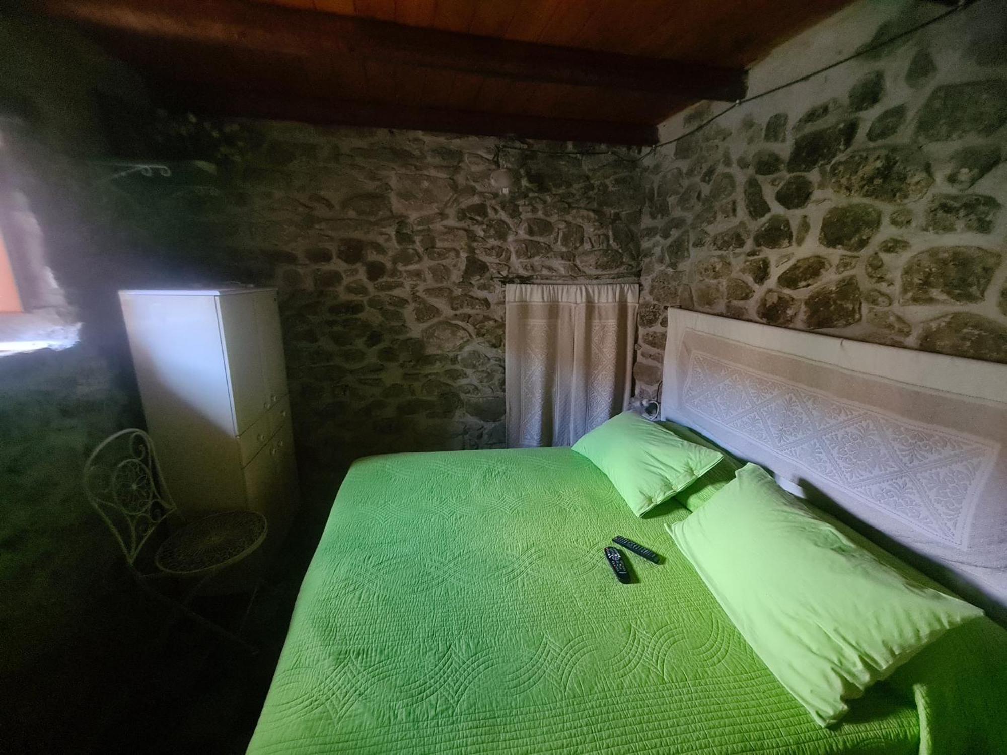 Casa Di Pietra Villa Usellus Екстериор снимка